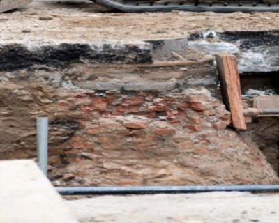 Guarding Floor Holes and Wall Openings (US)